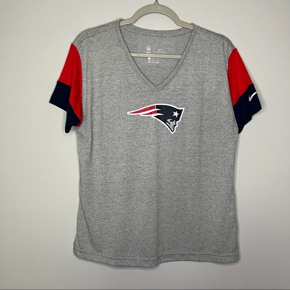 Women’s Nike gray Patriots short sleeve tee size large L - Picture 1 of 7
